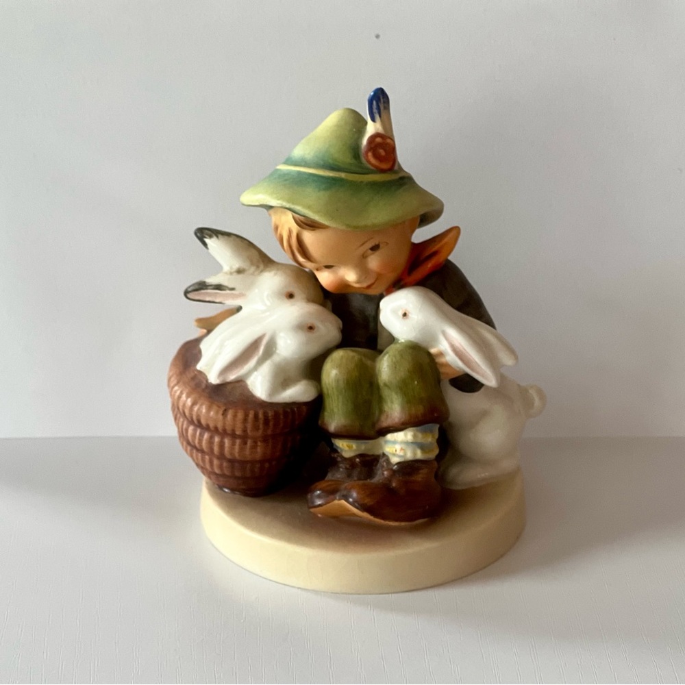🎈SALE🎈MJ Hummel Figure PLAYMATES……A Boy playing with Rabbits Figurine